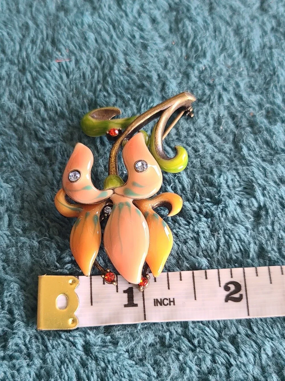 Vintage floral brooch